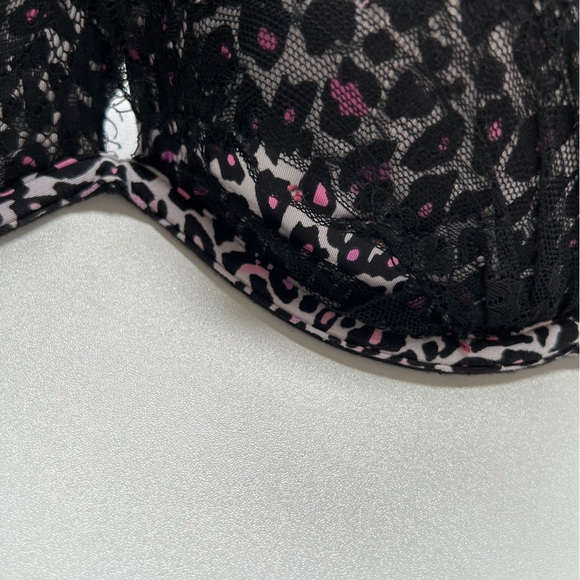 2 BRA SET Victoria’s Secret Very Sexy in Black and La Senza Beyond Cleav… - Picture 11 of 16